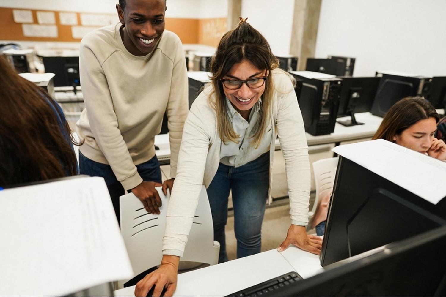 Career Prospects After Receiving the OTHM Level 7 Diploma in the UAE